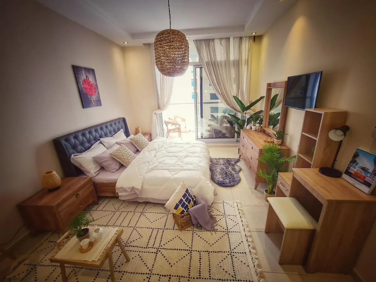 Green Sky Holiday Home With Shared Kitchen And Lounge Dubai 0*,  United Arab Emirates