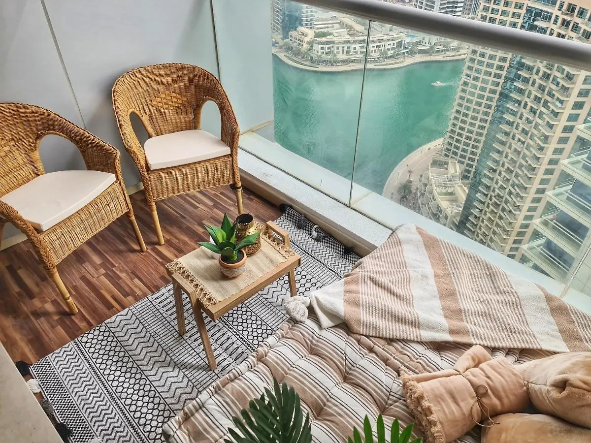 Green Sky Holiday Home With Shared Kitchen And Lounge Dubai 0*,