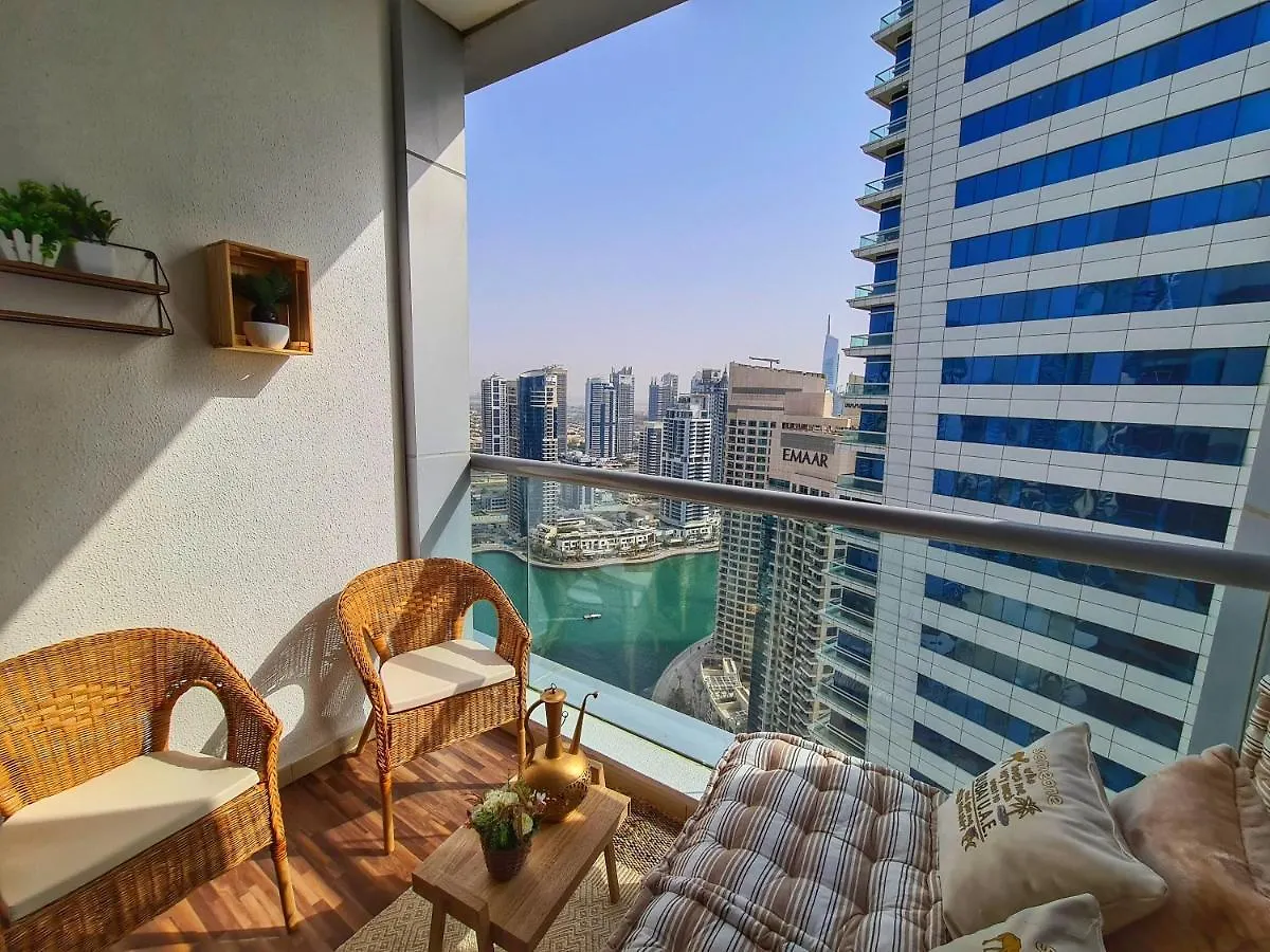 منزل للإقامة دبي Green Sky Holiday Home With Shared Kitchen And Lounge الإمارات العربية المتحدة