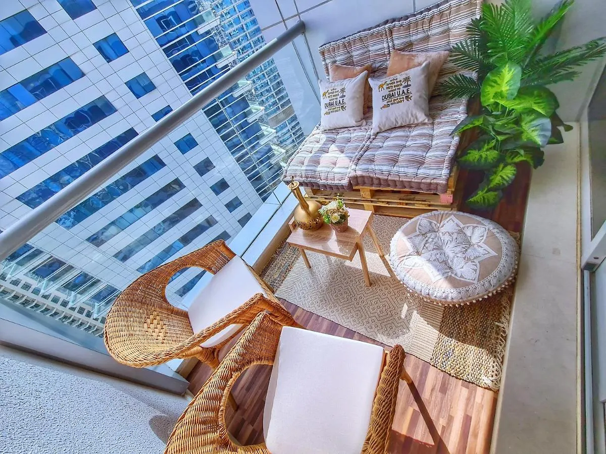 منزل للإقامة دبي Green Sky Holiday Home With Shared Kitchen And Lounge الإمارات العربية المتحدة