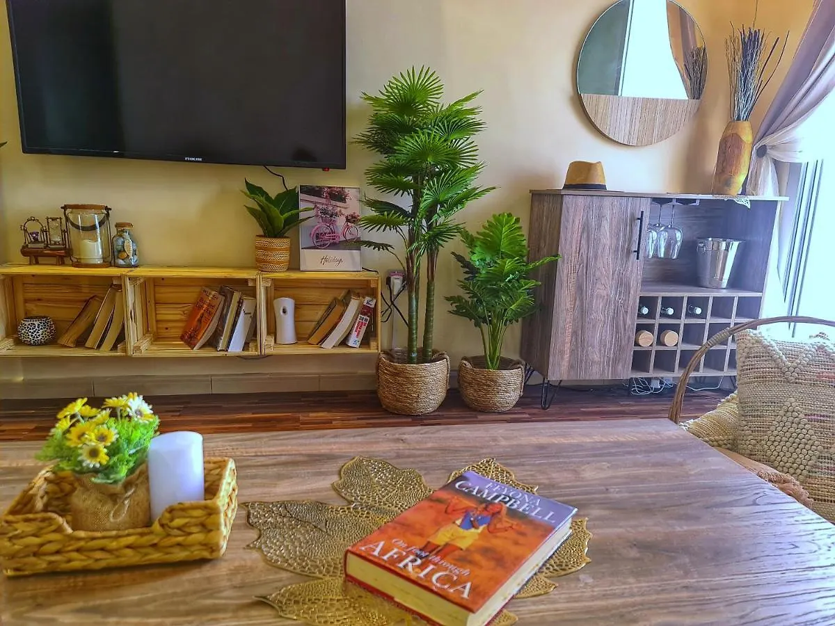 Green Sky Holiday Home With Shared Kitchen And Lounge Dubai Homestay